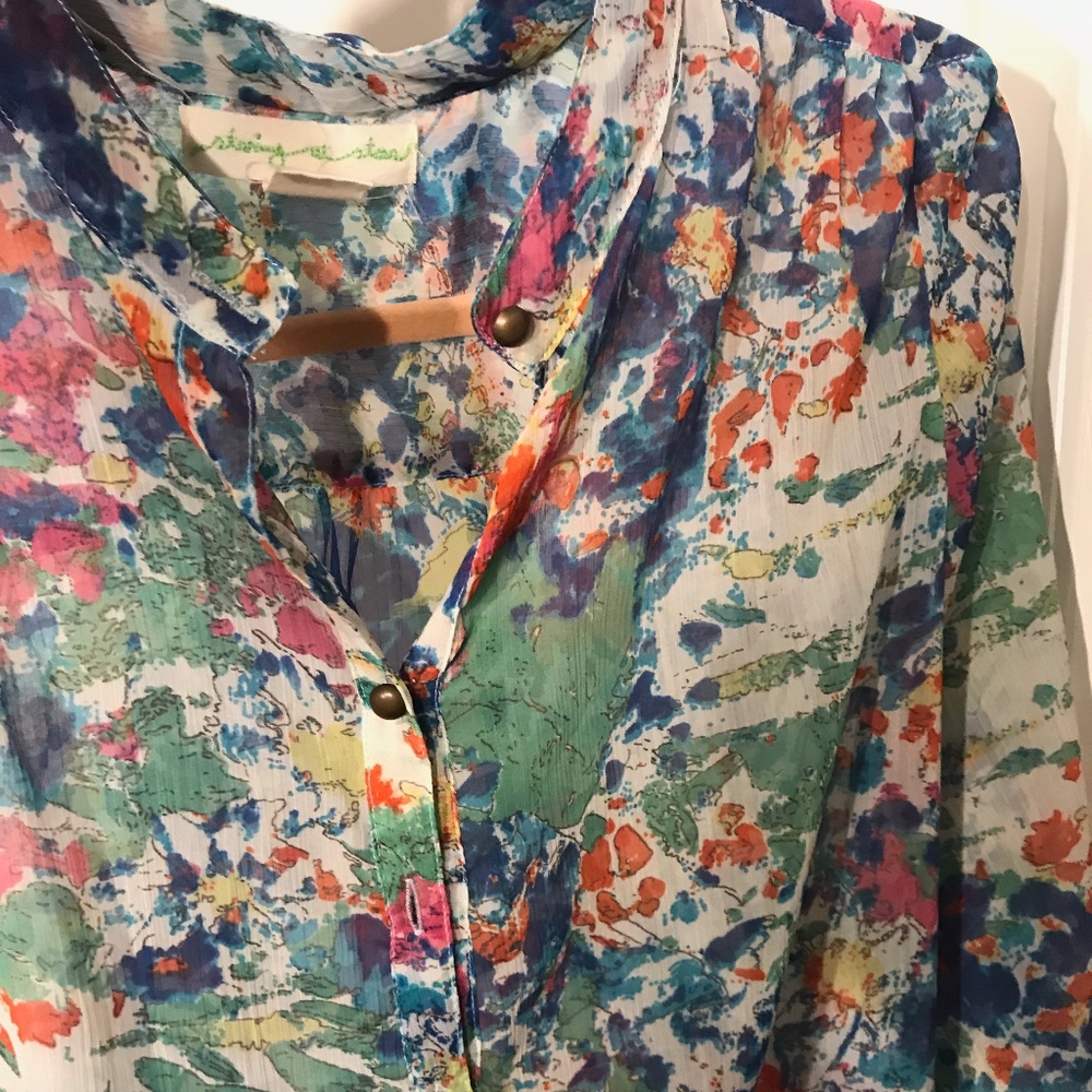 Urban Outfitters Floral blue top | Size M